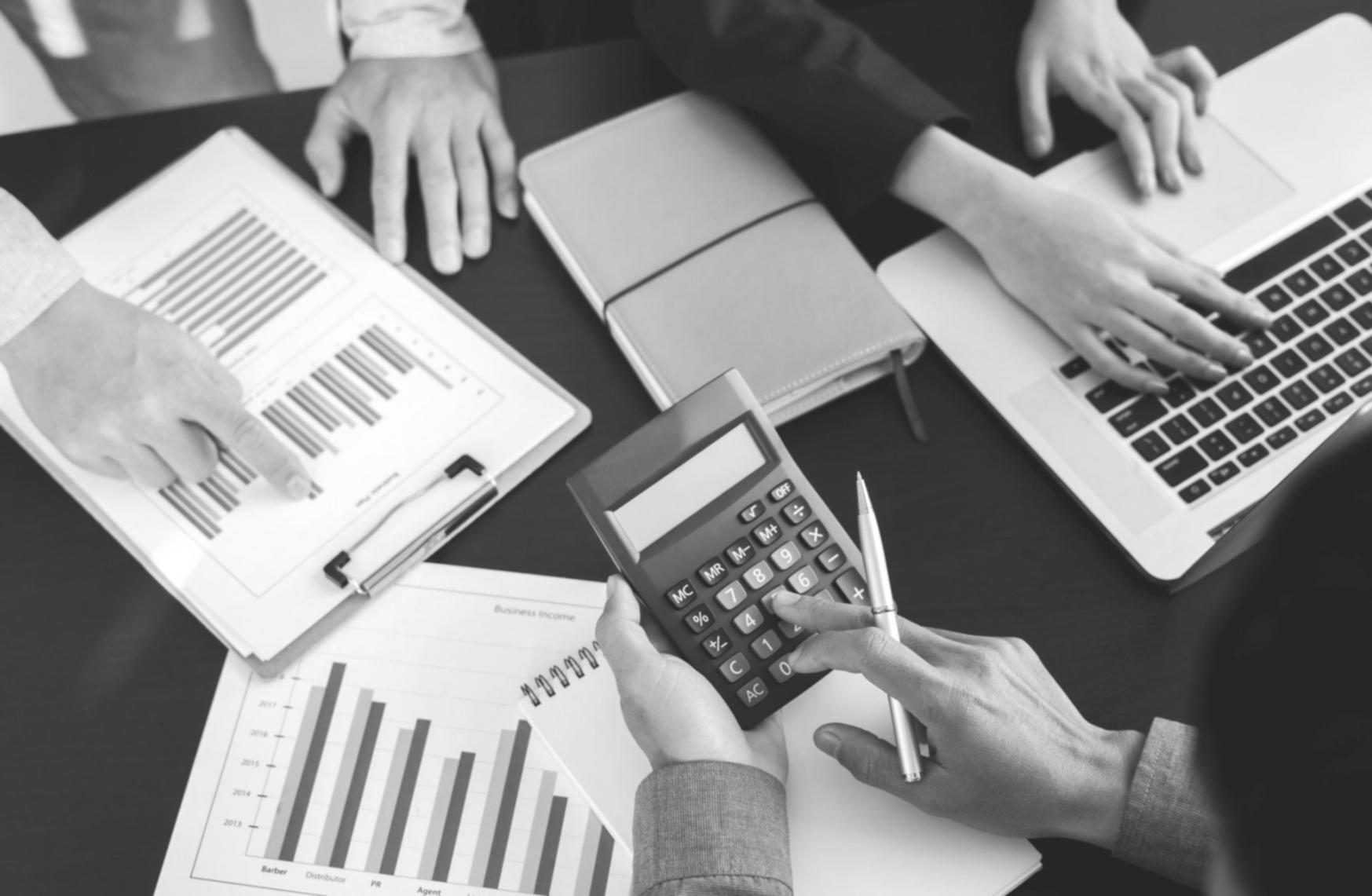 Finanzberatung und Vermögensplanung im persönlichen Gespräch